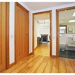 Altido Cosy 2-Bed Apt In The Old Town With Mezzanine